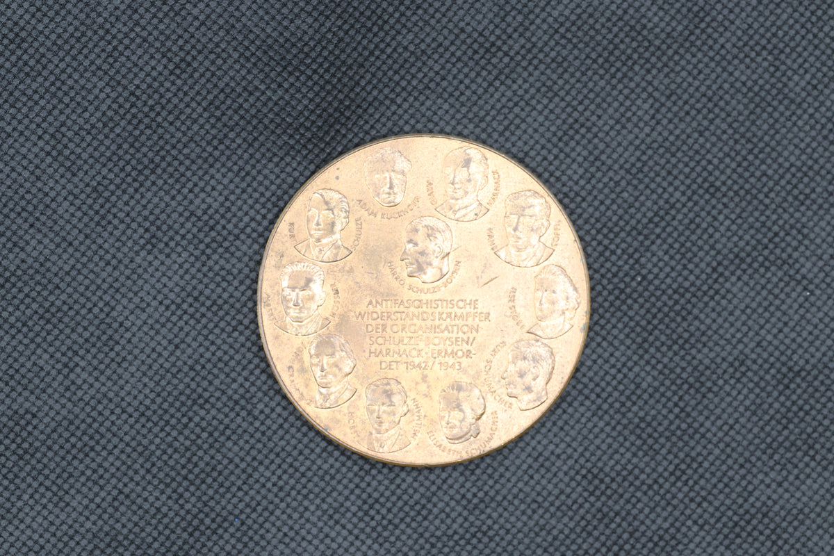 Rare East Germany (GDR) WWII "Red Orchestra" Antifascist Commemorative Medal