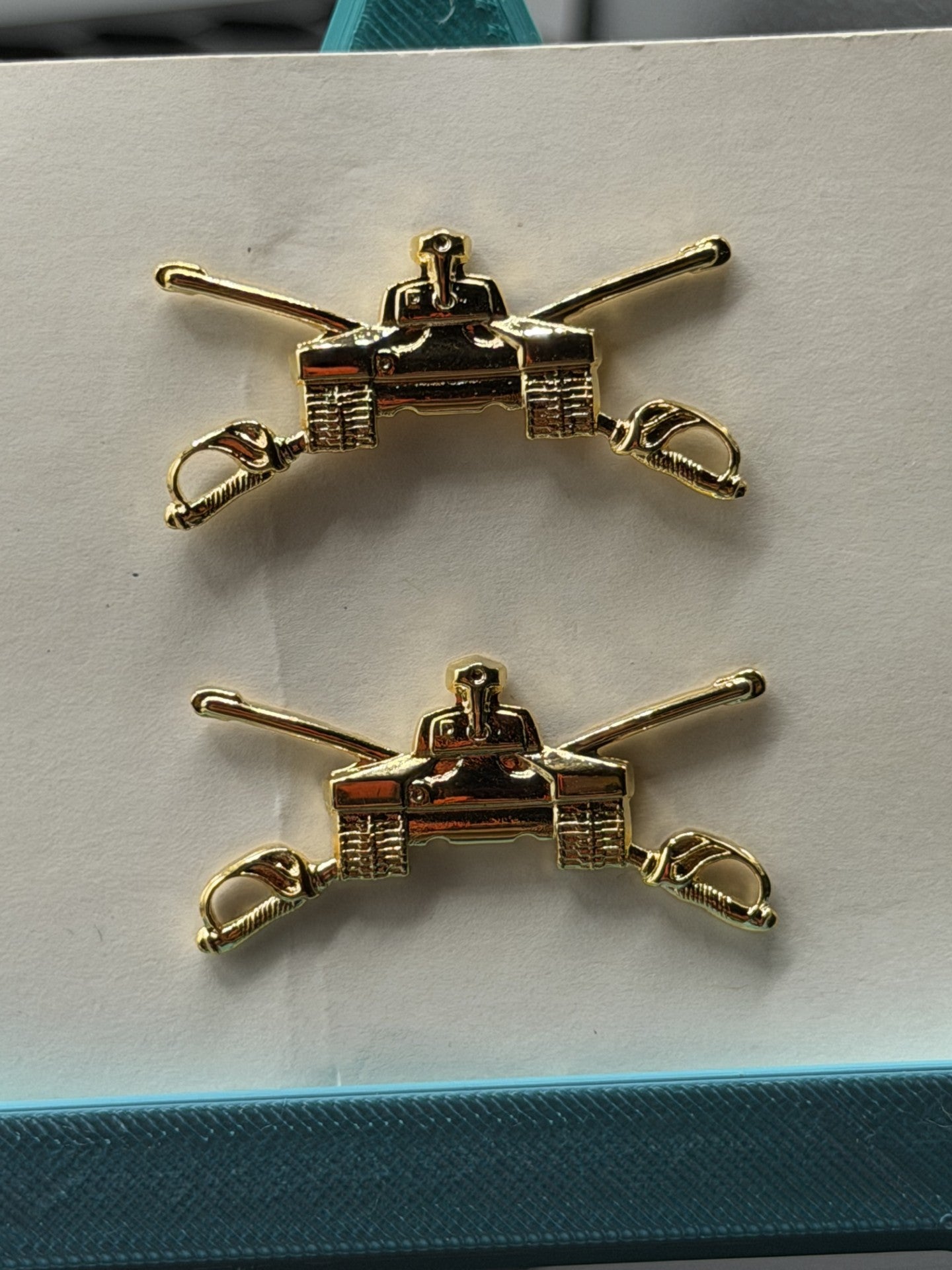 Armor Branch Insignia — Officer — International Insignia, Inc.